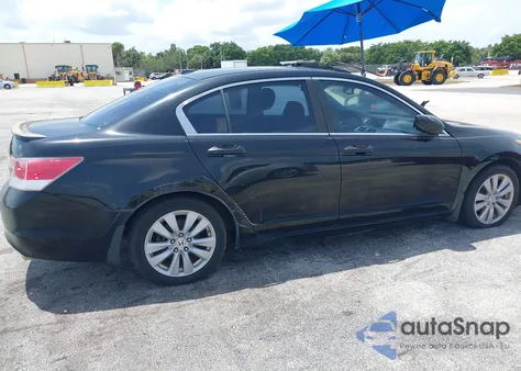 2011 Honda Accord 2.4 Ex-L from USA, damaged, VIN 1HGCP2F81BA037994